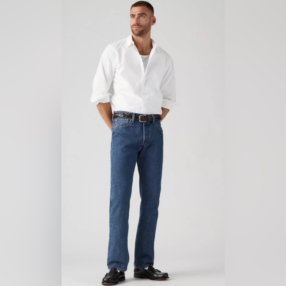 Levi Strauss
501 Originals®, 
Classic Straight Leg 
Buy 1 Get 1 pair free👖💙